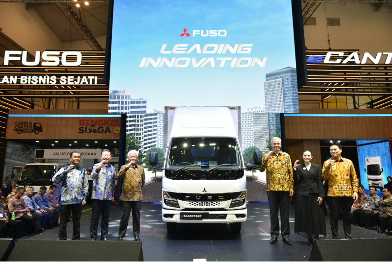 53 Tahun Menjadi Truk Terlaris di Indonesia, Mitsubishi FUSO Luncurkan eCanter dan Inovasi Unggulan di GIIAS 2024